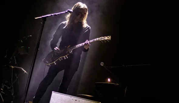 Suede en Chile 2025: Descontrol, refinamiento y rock británico en su máxima expresión