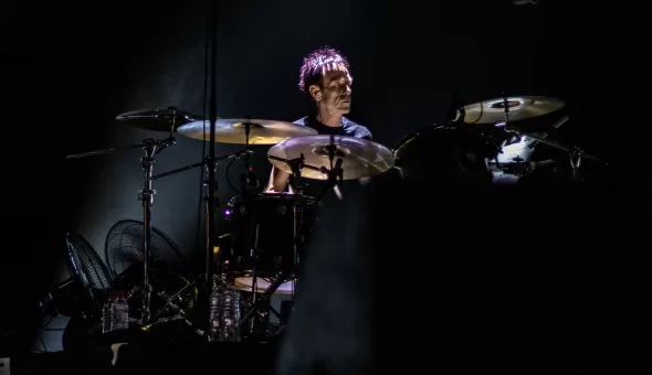 Suede en Chile 2025: Descontrol, refinamiento y rock británico en su máxima expresión