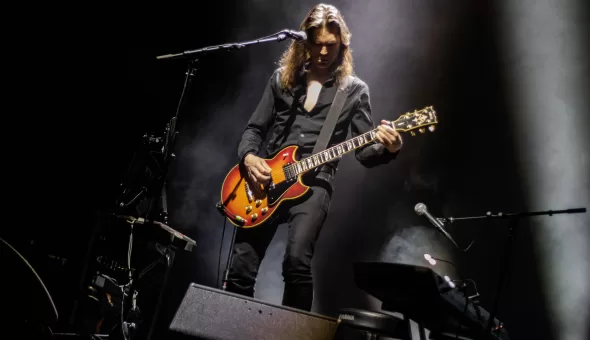 Suede en Chile 2025: Descontrol, refinamiento y rock británico en su máxima expresión