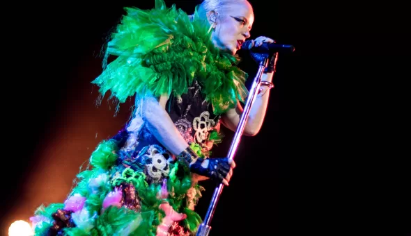 Garbage en Chile 2025: Ritual de la extravagancia, entre distorsión y devoción