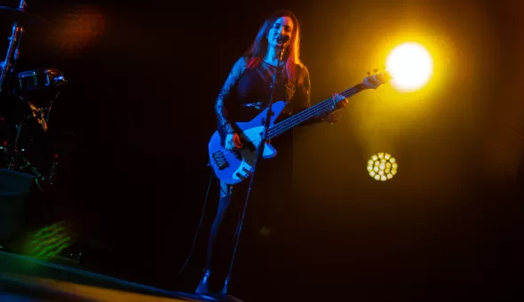 Garbage en Chile 2025: Ritual de la extravagancia, entre distorsión y devoción