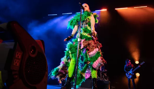 Garbage en Chile 2025: Ritual de la extravagancia, entre distorsión y devoción