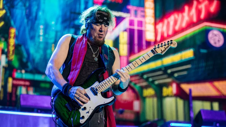 Adrian Smith Iron Maiden