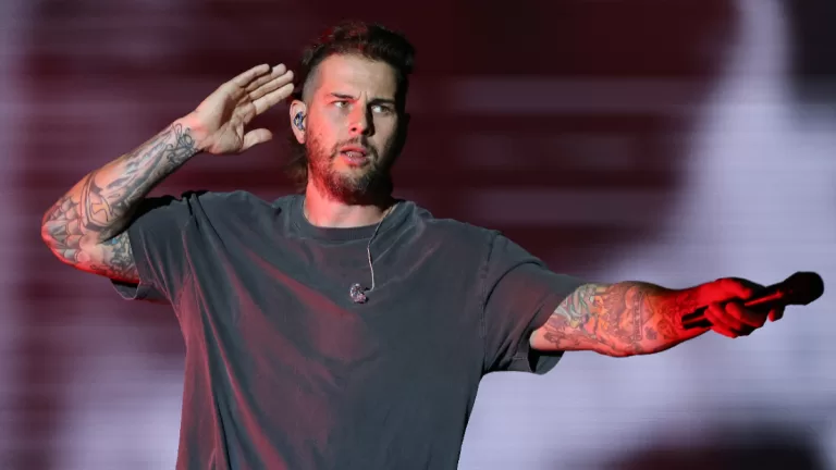 M. Shadows