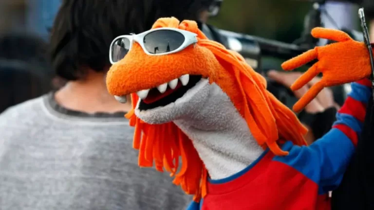 Lagarto Murdock, Elías Escobedo
