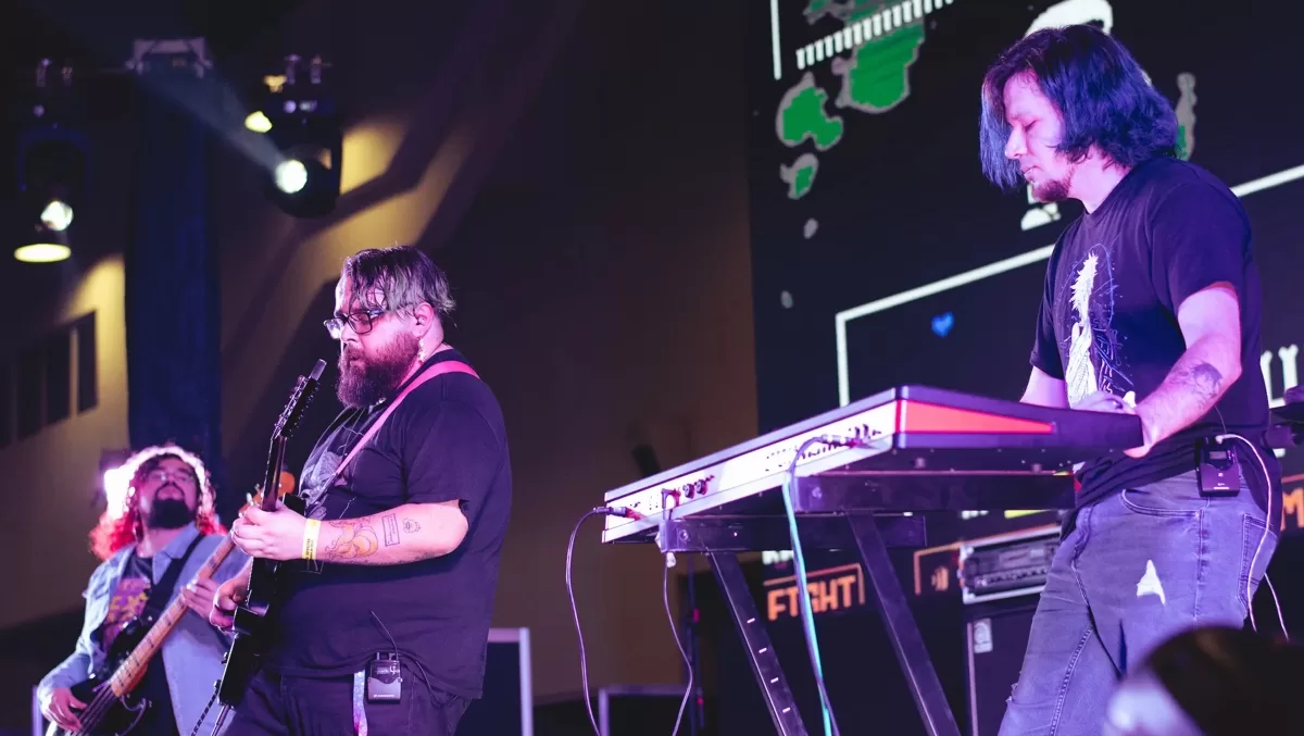 La banda chilena Pokérus Project publica presentación en el escenario ...