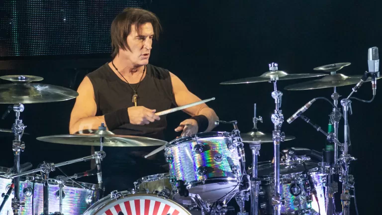 SEAN KINNEY WEB