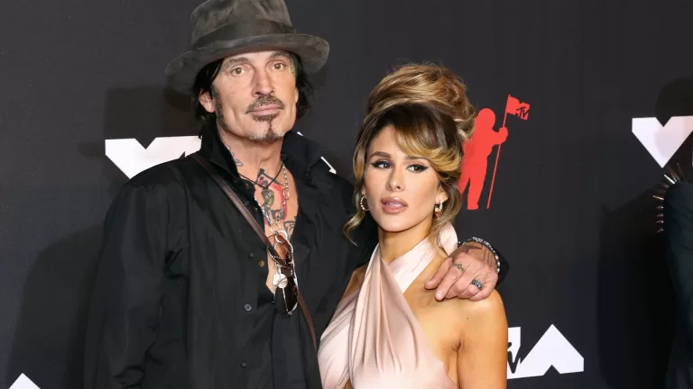 TOMMY LEE WEB