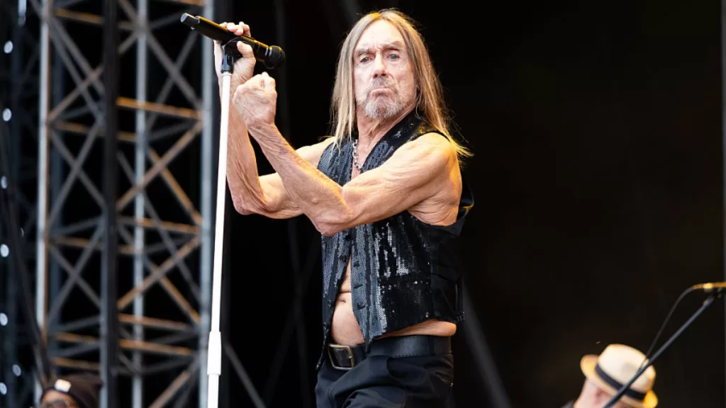 _Cause Im Punk Rocker, Yes I Am_ Iggy Pop Integra _Punkrocker_ En Su Setlist En Vivo Tras Exito De _Superman_