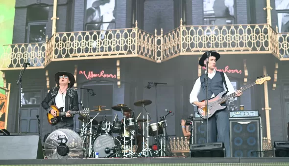 Glastonbury 2025 – Día 3 // The Libertines, Wolf Alice & Rod Stewart: La armada británica