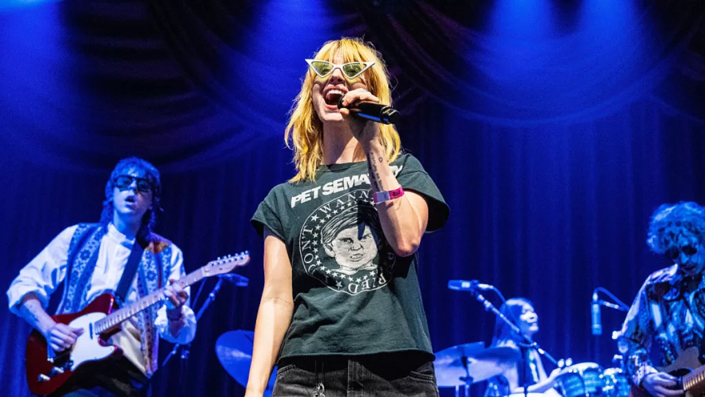 Hayley Williams Lanza Inesperadamente _Ego_, Su Nuevo Album Solista