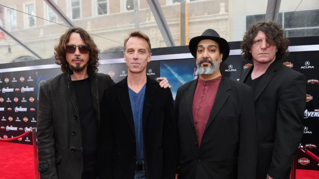 La Colaboración Que Se Dio Entre Soundgarden Y _Avengers_