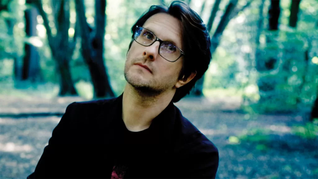 Steven Wilson Celebra El Decimo Aniversario De Su LP _Hand. Cannot. Erase_ Con Una Remasterización