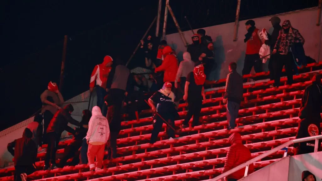 _Clubes Y Autoridades Tienen Que Pensar Por Qué Cuando Vino La U A La Plata No Pasó Nada Y Ahora Sí__ Embajador Viera Gallo Dio Reporte De Heridos Y Detenidos Tras Incidentes En Avellaneda