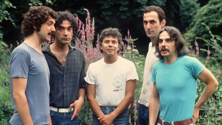 Hace 44 Años Los Jaivas Hicieron Su Regreso A Chile Tocando En El Teatro Caupolican