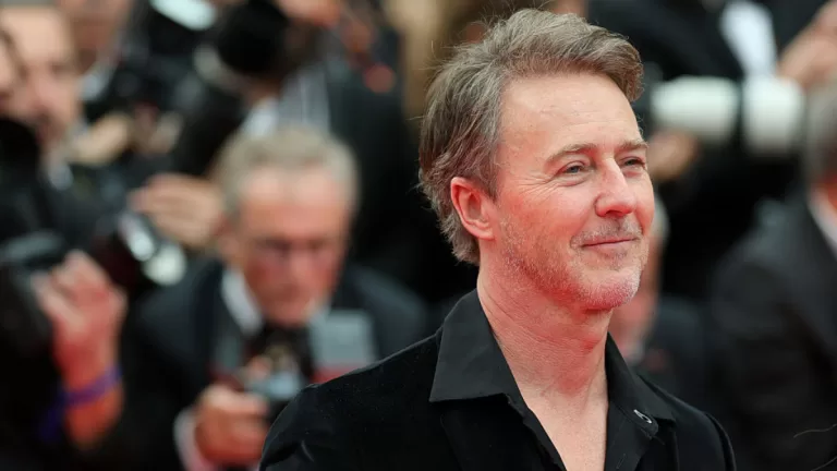 Edward Norton Esta De Cumpleaños