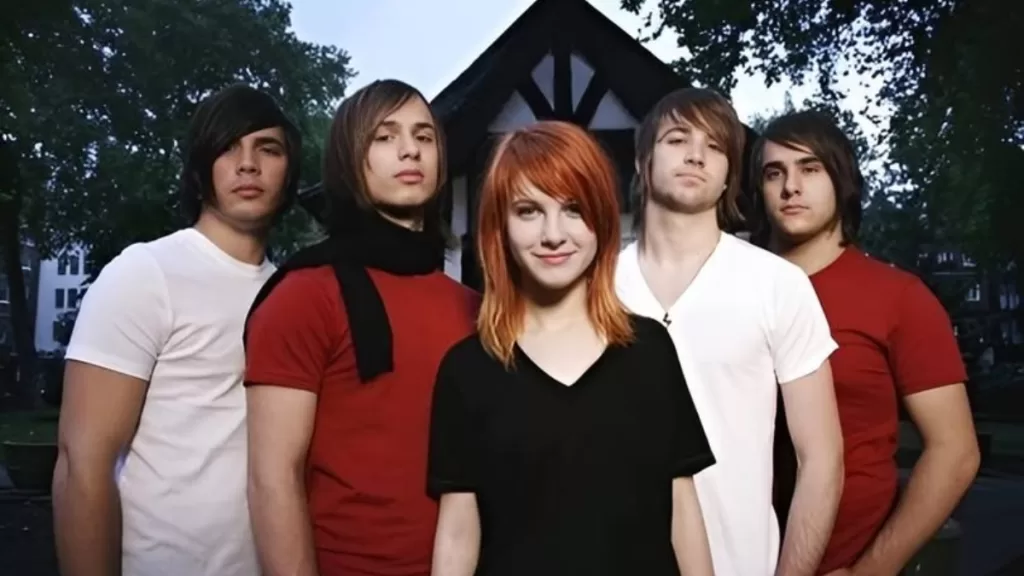 Paramore Primera Canción