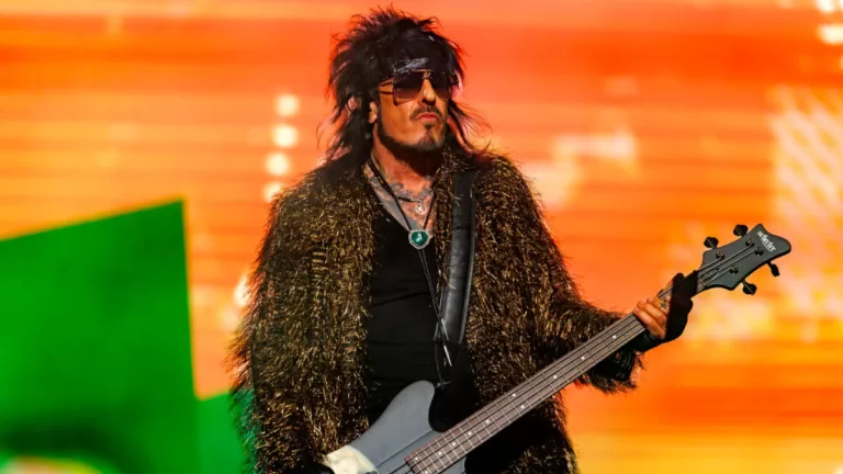 Nikki Sixx