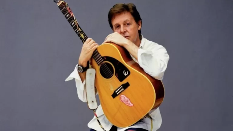 Paul McCartney 2005 Epiphone Web