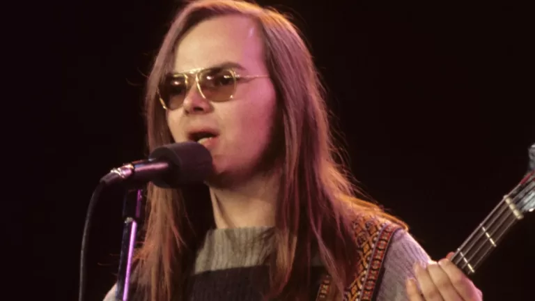 Walter Becker Bajo Web