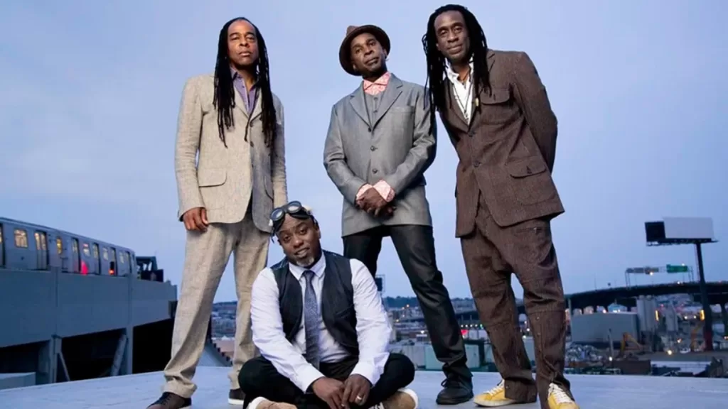 LIVING Colour