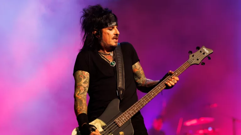 Nikki Sixx