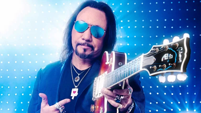 Ace Frehley 2015 Web