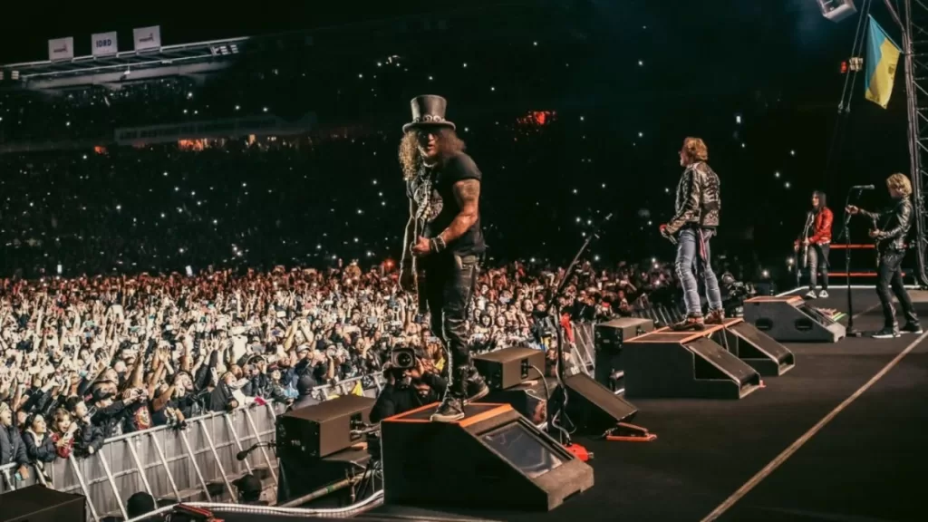 Guns N Roses 2025 Colombia Slash Web