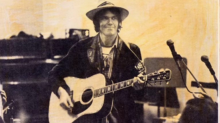 Neil Young 1978 Comes A Time