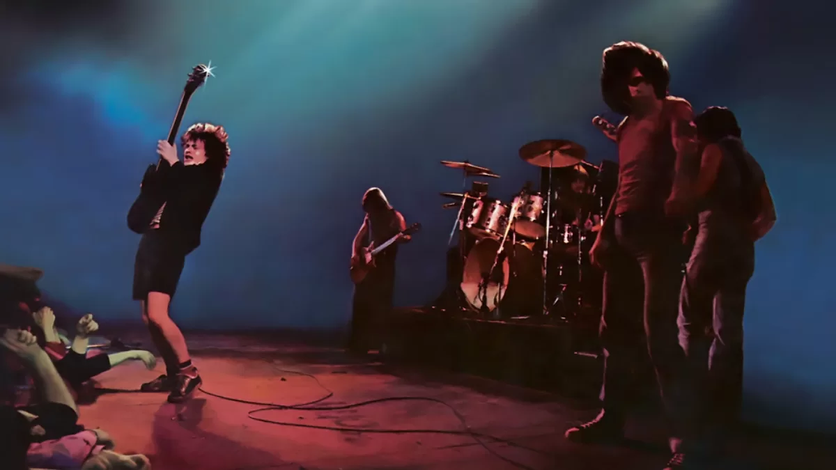 AC/DC regresa a Chile y ordenamos sus discos en vivo, del peor al mejor ...