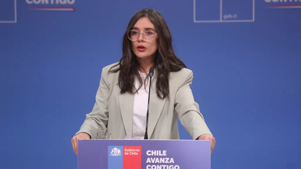 Camila Vallejo Pqn 05 Noviembre Web