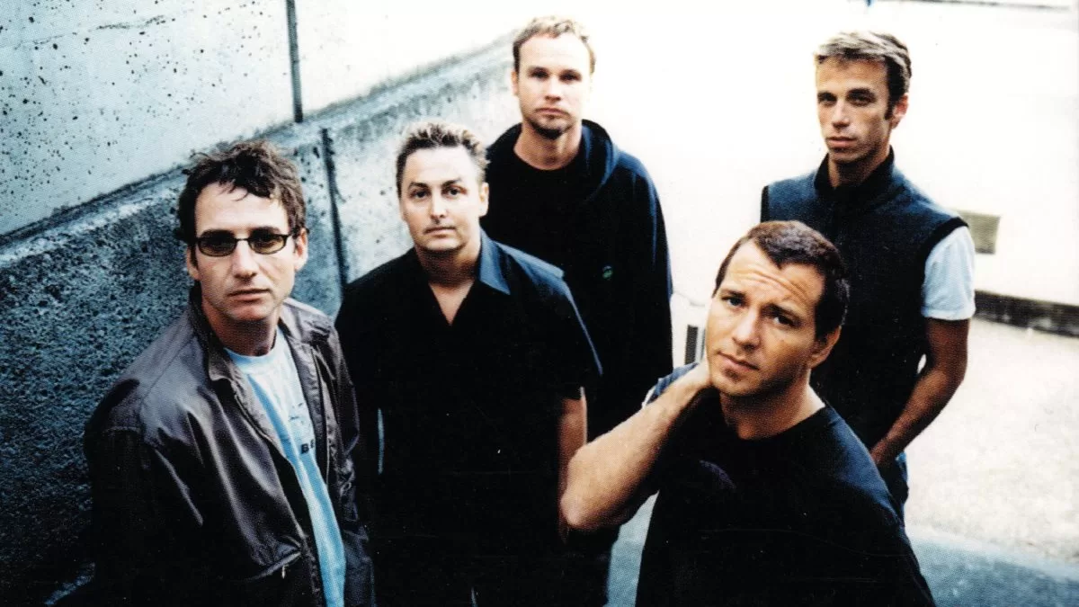 Un momento político y experimental: a 23 años de 'Riot Act' de Pearl Jam