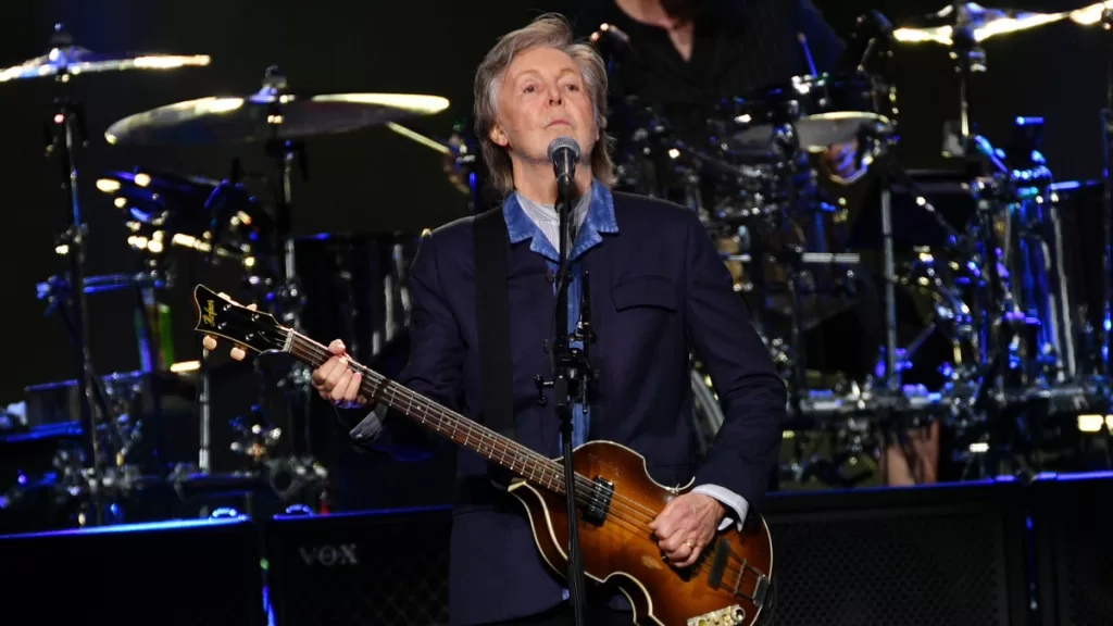 Paul McCartney Hofner