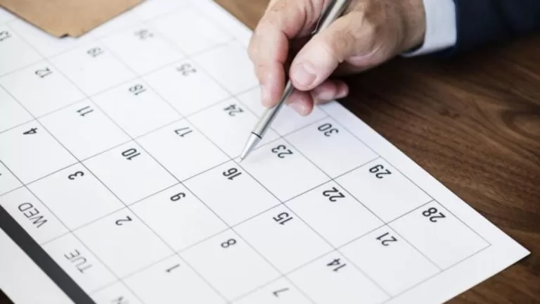 Feriados 2025 Ultimos Web