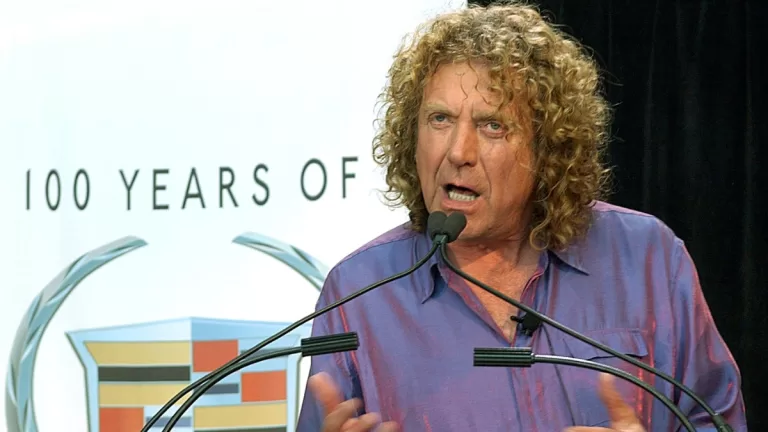 Robert Plant 2002 Getty Web