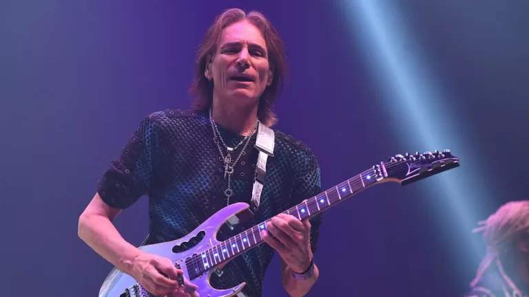 Steve Vai