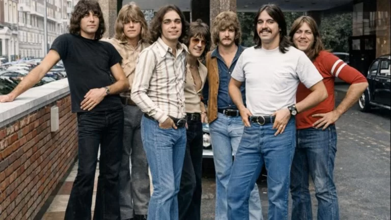 Chicago 1970 Color Web