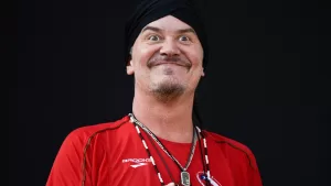 Mike Patton 2022 La Roja Web