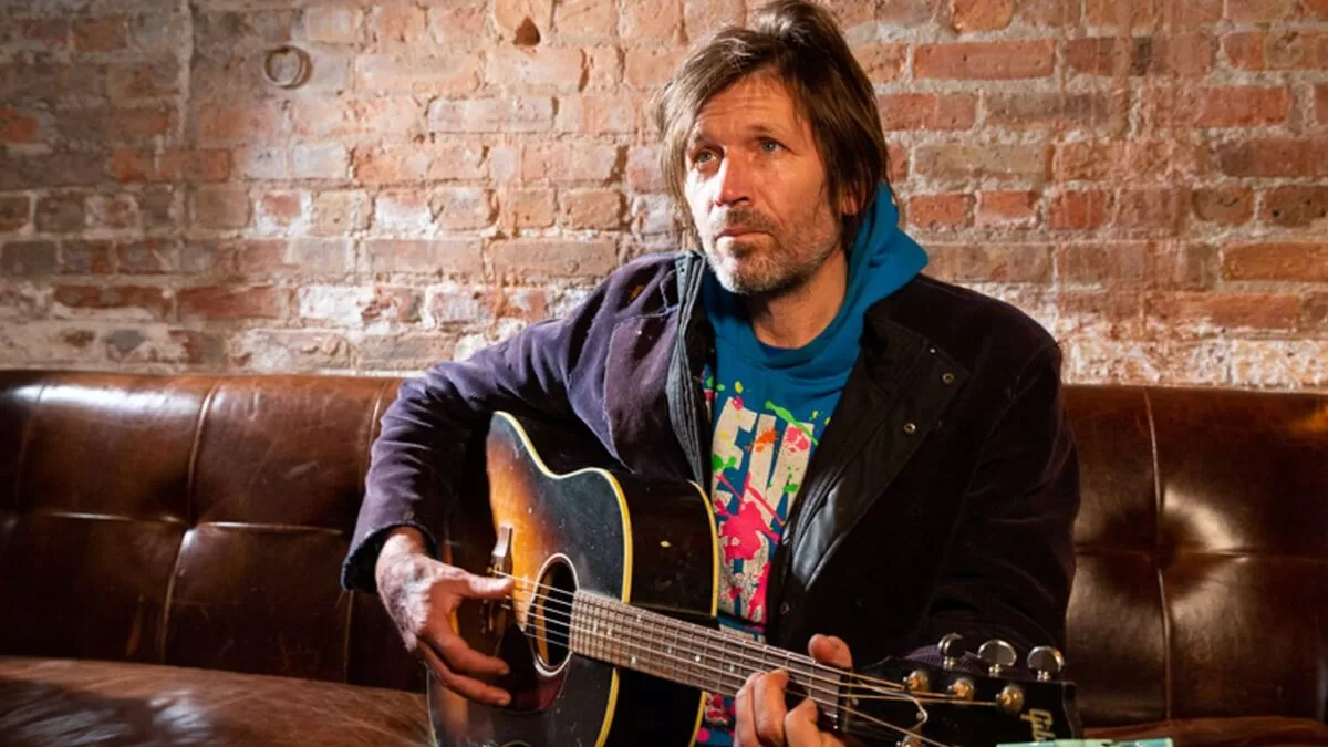Evan Dando es hospitalizado por salud mental tras polémica — Futuro Chile