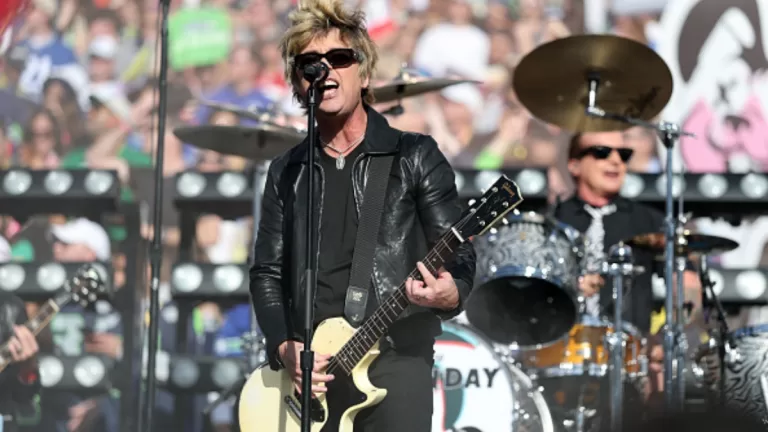 Green Day Super Bowl Web