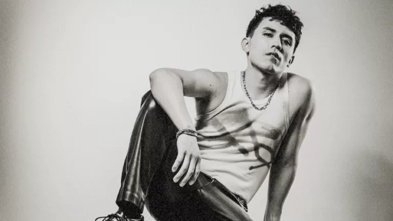 Flangr Victor Galvez