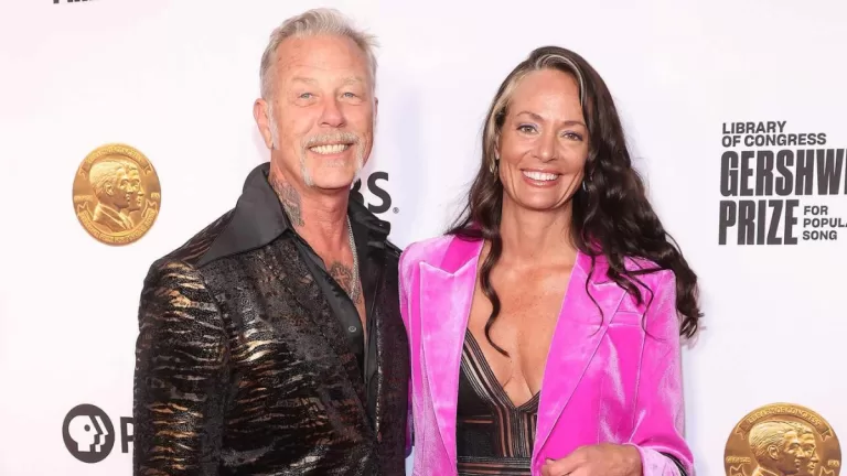 James Hetfield Comprometido Web