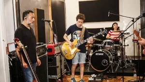 Lollapalooza Los Bunkers Quilapayun