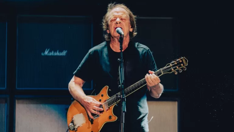 Steve Young Chile Web