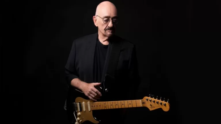 Dave Mason 2025 Web