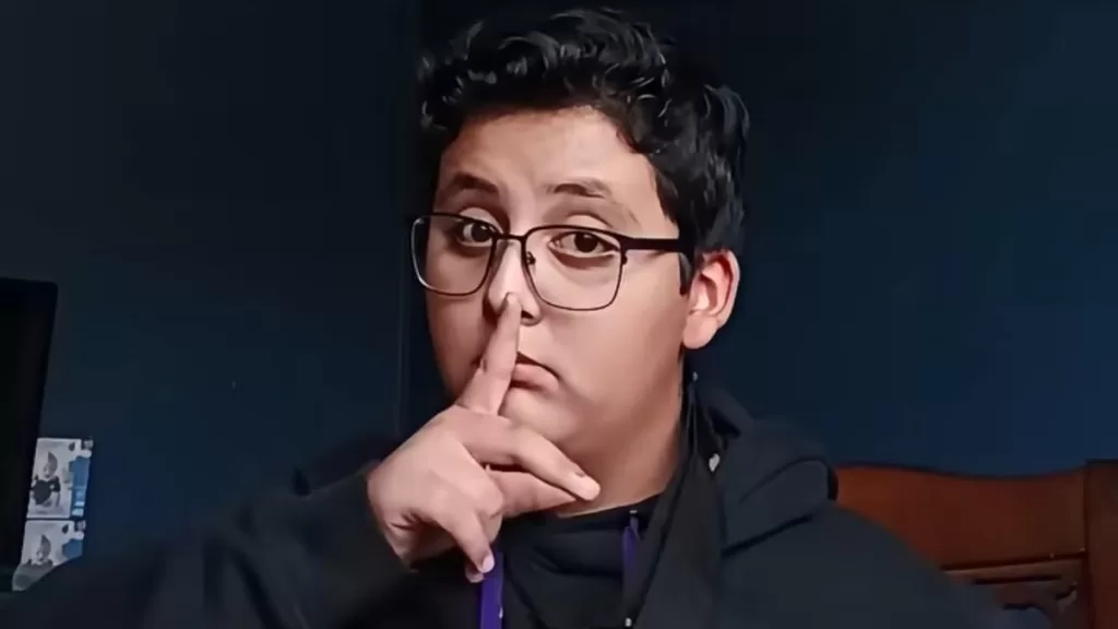 Felipe Sanhueza Viral Metallica Web