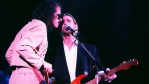 Alex Ligertwood Carlos Santana Web