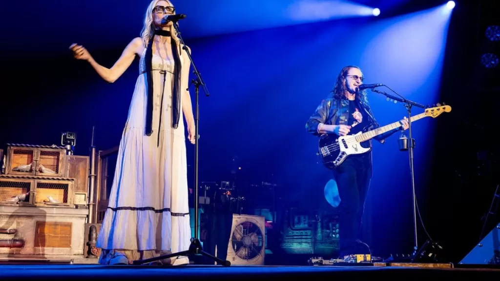 Aimee Mann Rush 2026 Web