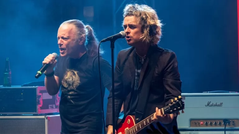 Bruce Dickinson Billie Joe Armstrong 2026 Web