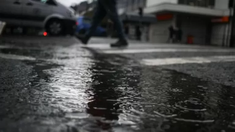 Lluvia Santiago Web